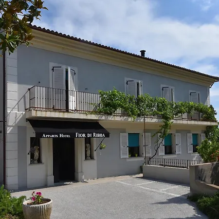 Ξενοδοχείο με διαμερίσματα Fior Di Ribba